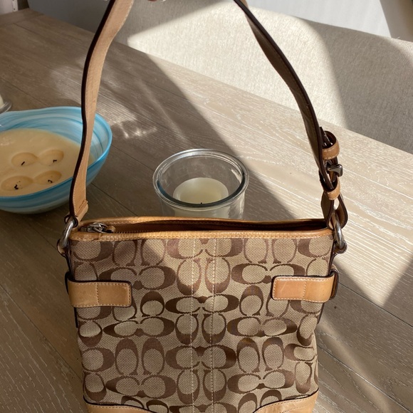 Authentic Coach Handbag - Picture 2 of 6